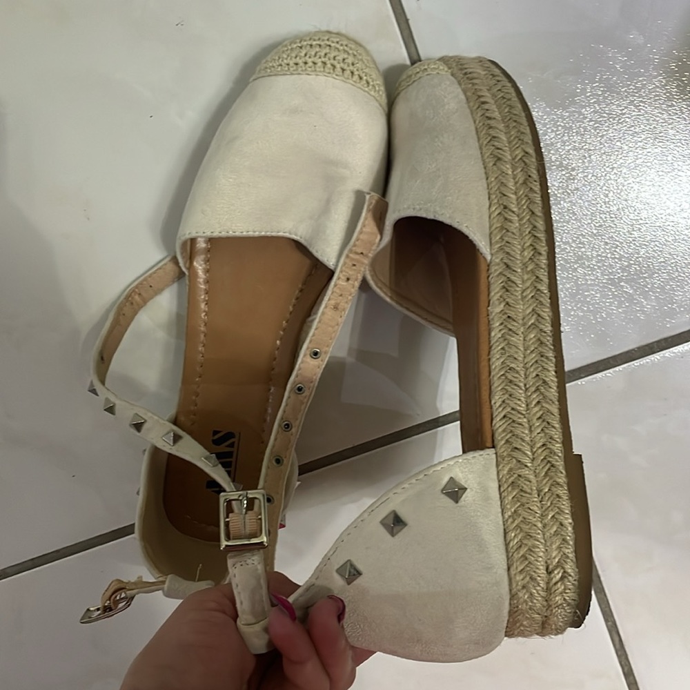 AMS sandals - Picture 10 of 10